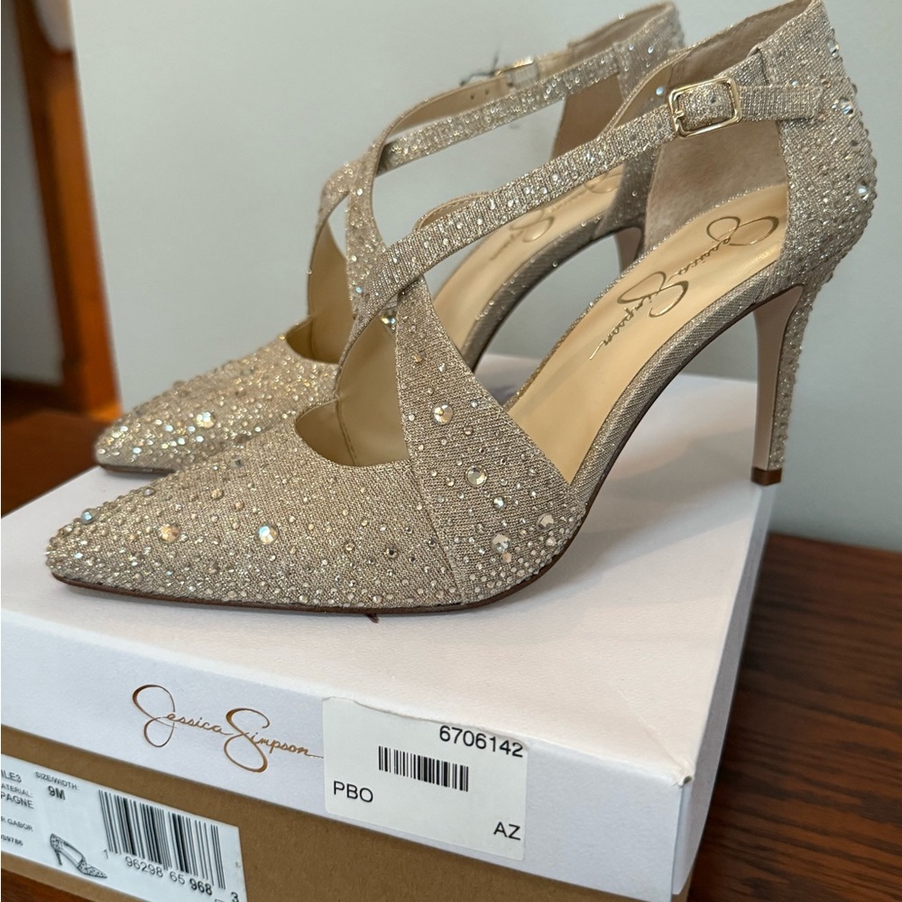Jessica Simpson Women's Sparkling Heels - Gold
